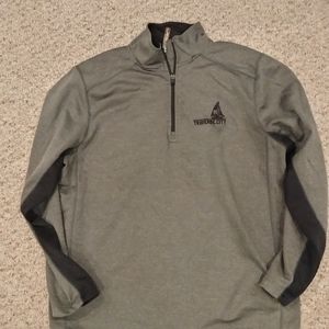 Traverse City pullover